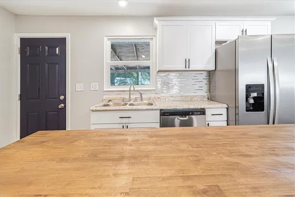 $279,000 | 181 Southeast 13th Highway, Warrensburg, MO 64093