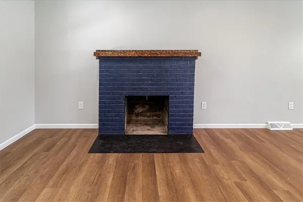 $279,000 | 181 Southeast 13th Highway, Warrensburg, MO 64093