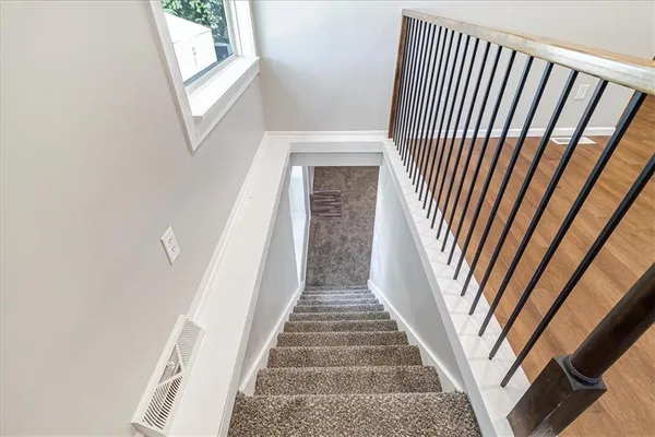 $279,000 | 181 Southeast 13th Highway, Warrensburg, MO 64093