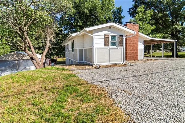 $279,000 | 181 Southeast 13th Highway, Warrensburg, MO 64093