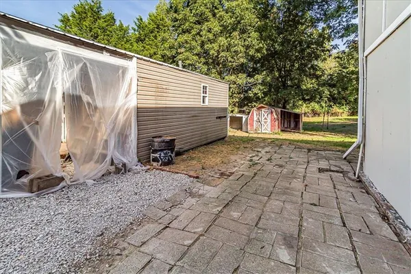 $279,000 | 181 Southeast 13th Highway, Warrensburg, MO 64093