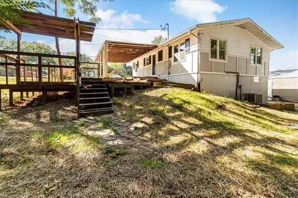 $279,000 | 181 Southeast 13th Highway, Warrensburg, MO 64093