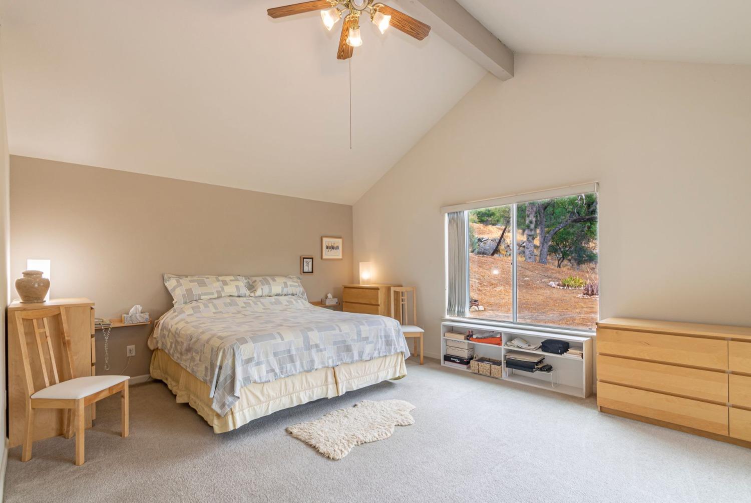 30093 Revis Road Coarsegold, CA 93614 - Photo 24 of 48 Main bedroom