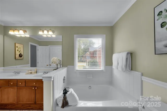 $574,950 | 1401 Matthews Plantation Drive, Matthews, NC 28105