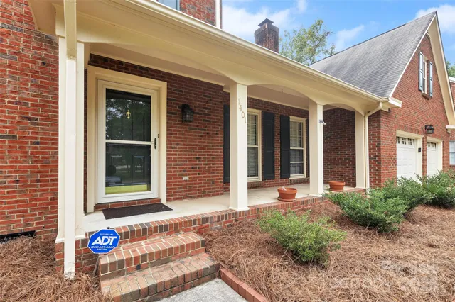 $574,950 | 1401 Matthews Plantation Drive, Matthews, NC 28105