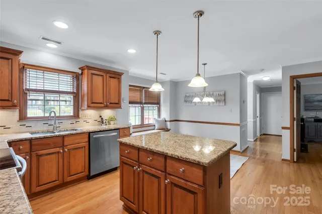 $574,950 | 1401 Matthews Plantation Drive, Matthews, NC 28105