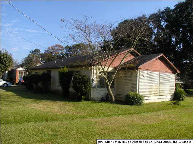 2106 Harding Boulevard Baton Rouge, LA 70807 - Photo 1 of 6 Gallery Image 1