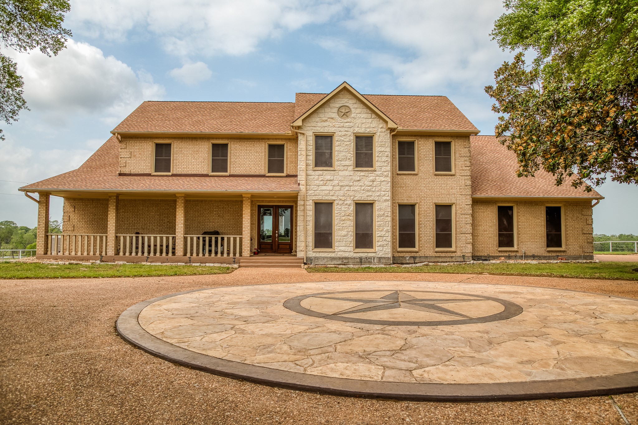 2204 Carter Road Bellville, TX 77418 - Photo 2 of 30 a front view of a house
