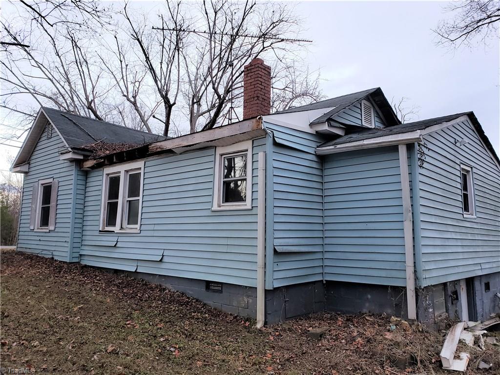 5445 Cedarbrook Road Jonesville, NC 28642 - Photo 5 of 5 Gallery Image 5