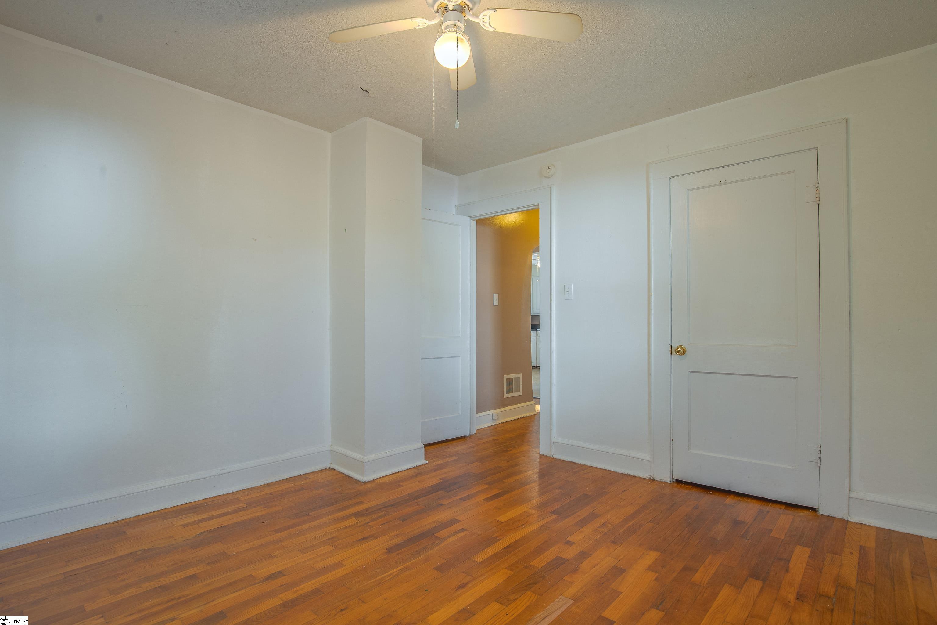 405 Perry Road Greenville, SC 29609 - Photo 22 of 27