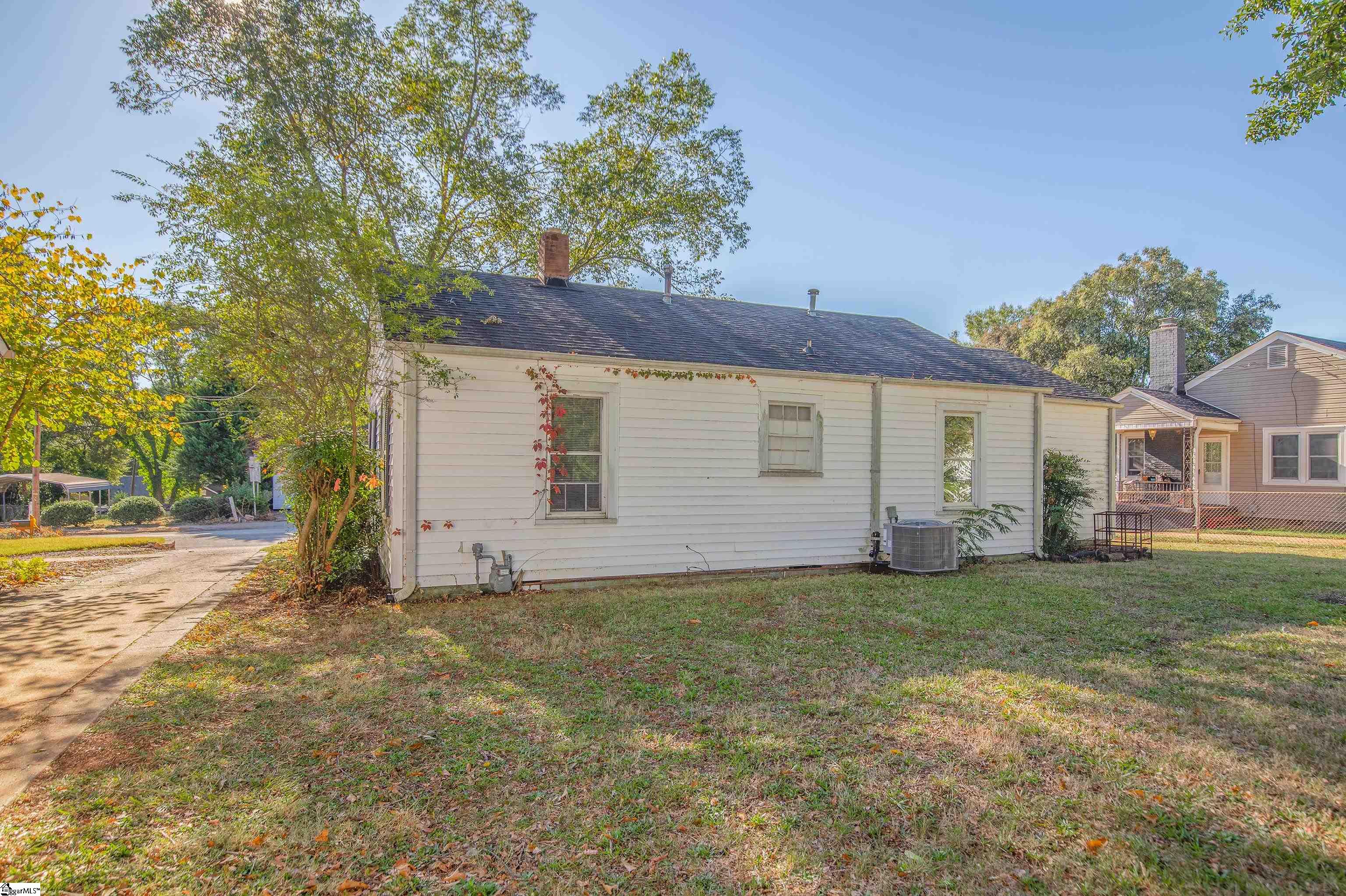 405 Perry Road Greenville, SC 29609 - Photo 25 of 27