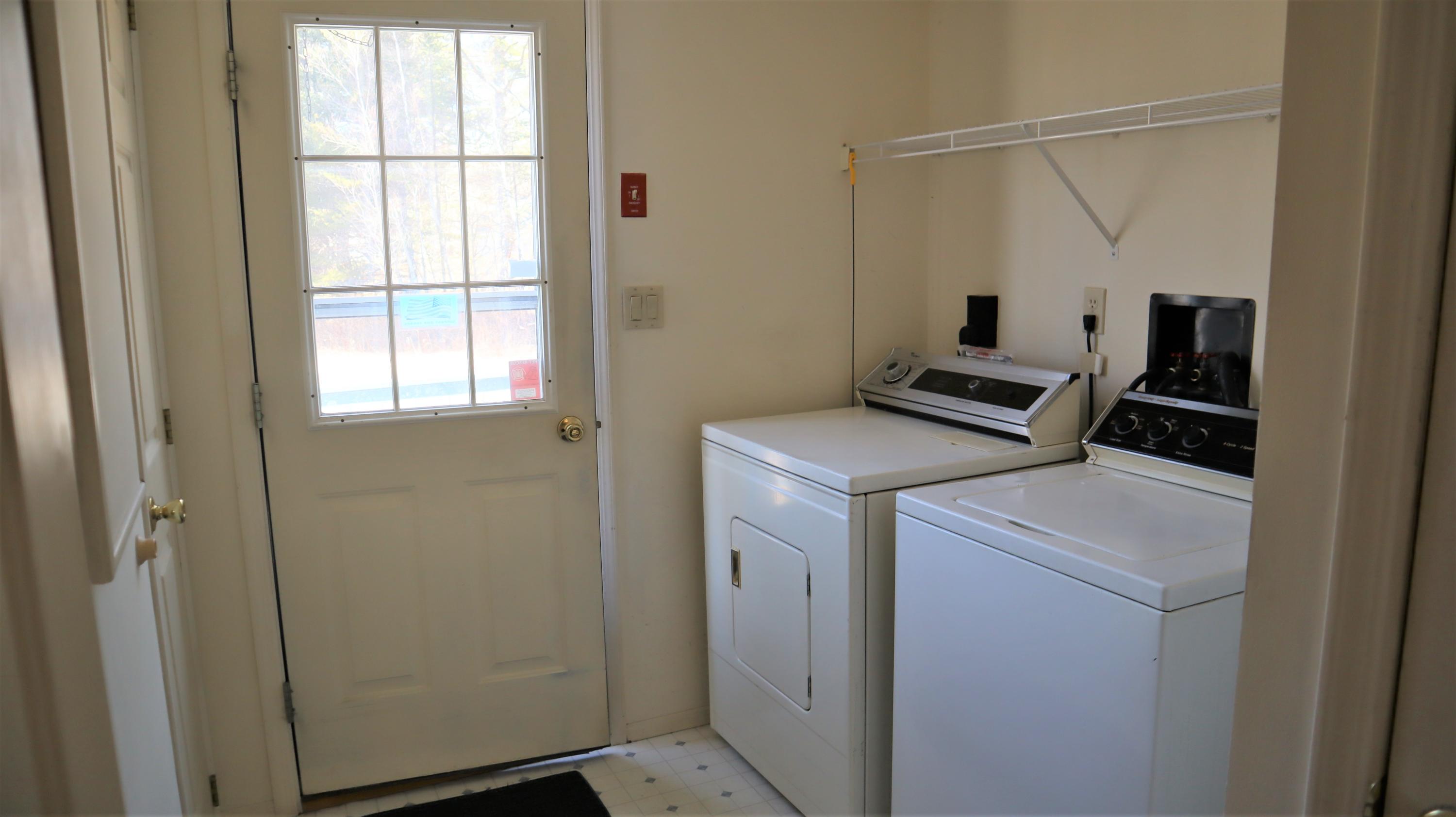 81 Jackson Road Waldoboro, ME 04572 - Photo 7 of 14 IMG_1384 (2)