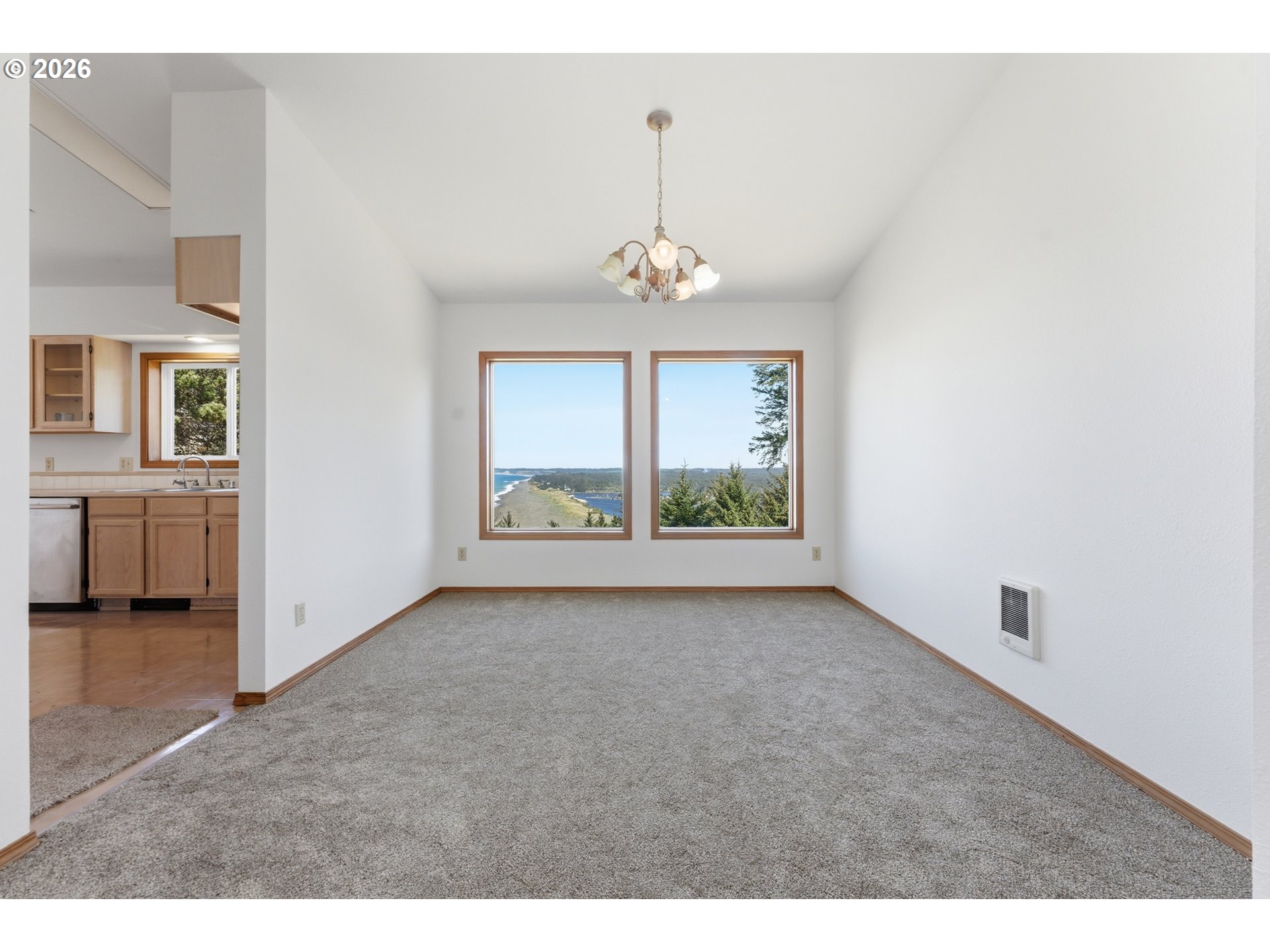 220 Flake Street Port Orford, OR 97465 - Photo 11 of 37 Dining Area