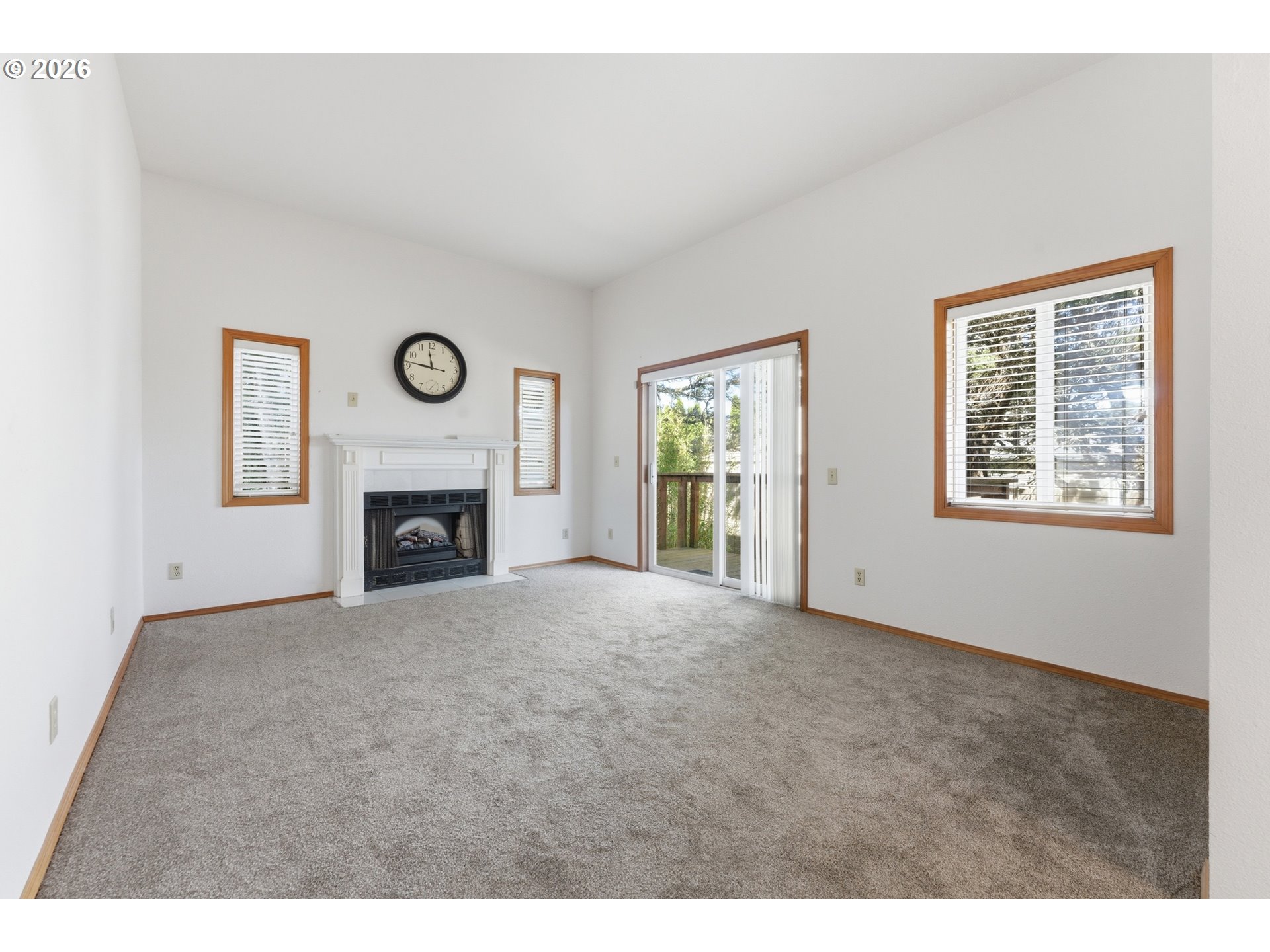 220 Flake Street Port Orford, OR 97465 - Photo 16 of 37 Bedroom, Owner's Suite
