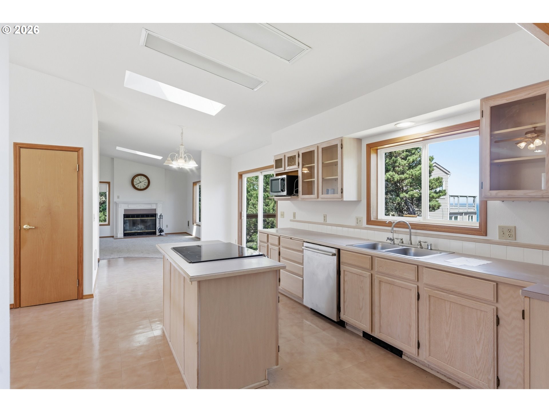 220 Flake Street Port Orford, OR 97465 - Photo 5 of 37 Kitchen