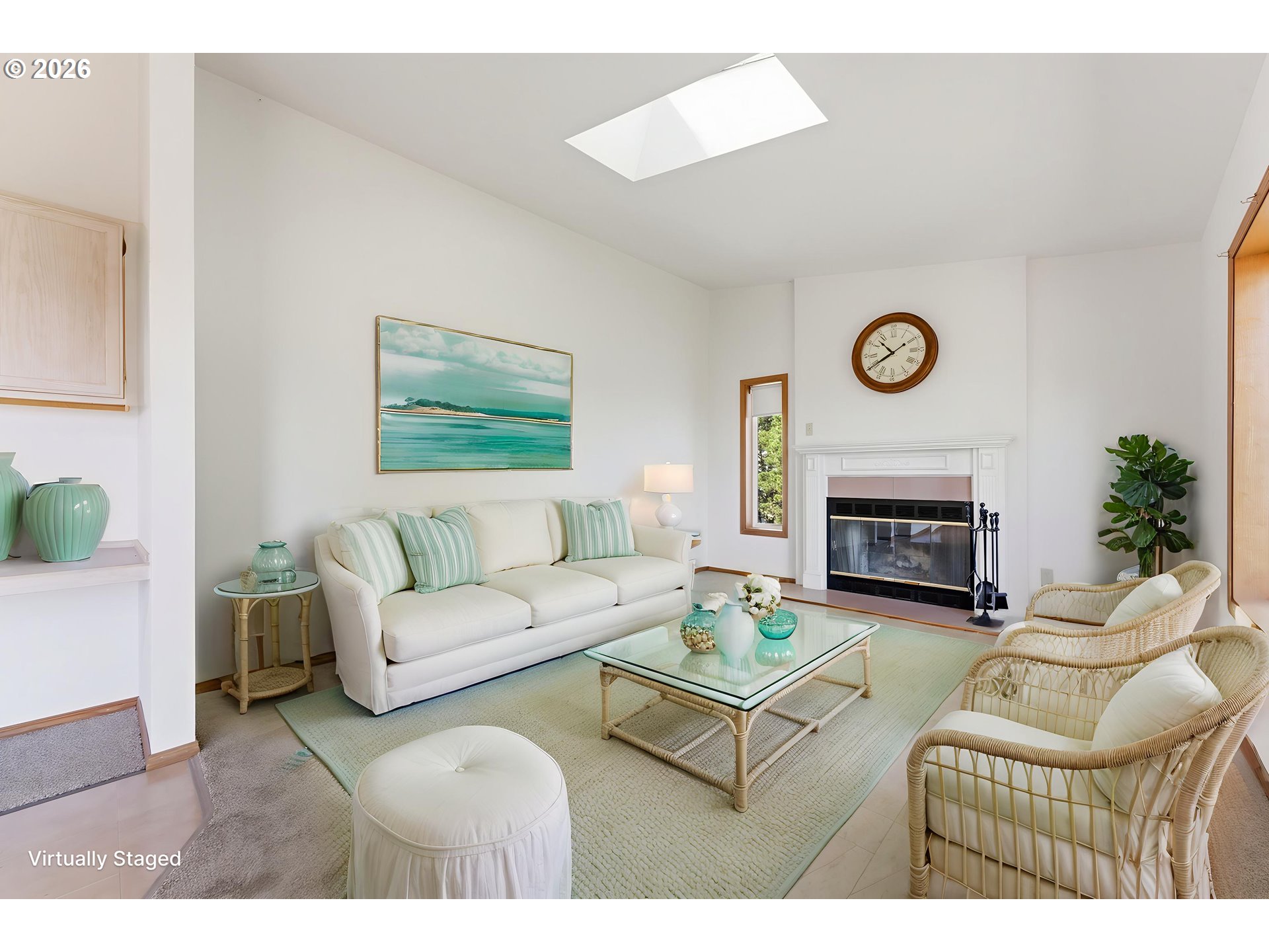 220 Flake Street Port Orford, OR 97465 - Photo 6 of 37 Living Room