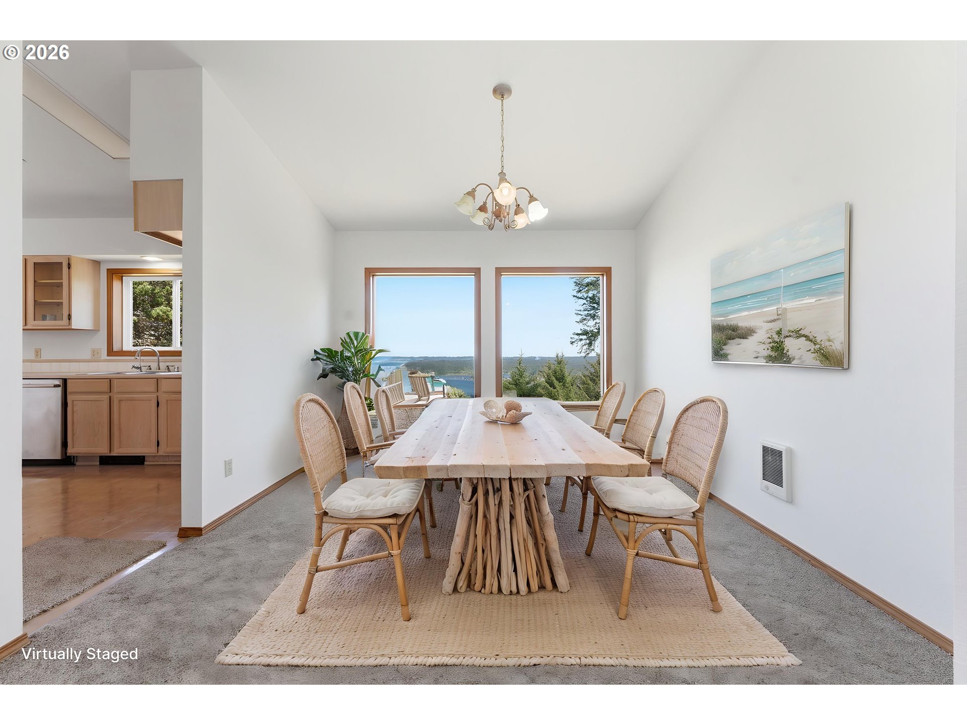 220 Flake Street Port Orford, OR 97465 - Photo 10 of 37 Dining Area