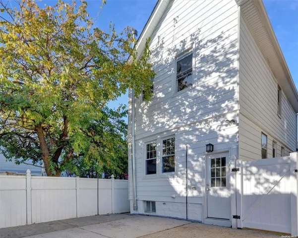 $684,900 | 94-51 226th Street, Floral Park, NY 11001