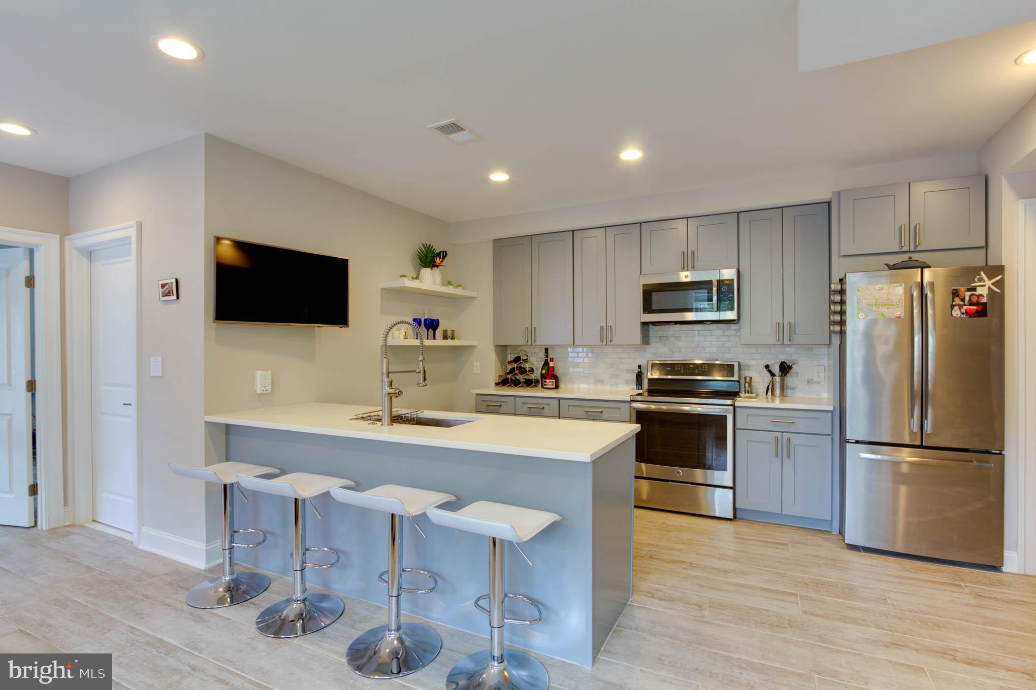 1014 10th Street Northeast, Unit 1 Washington, DC 20002 - Photo 6 of 17