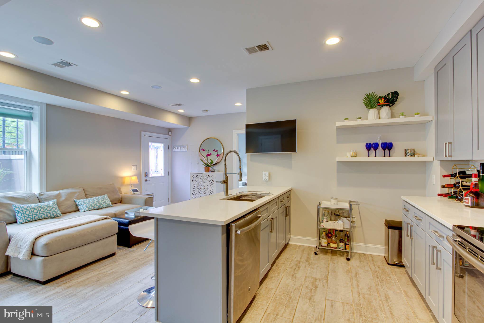 1014 10th Street Northeast, Unit 1 Washington, DC 20002 - Photo 8 of 17