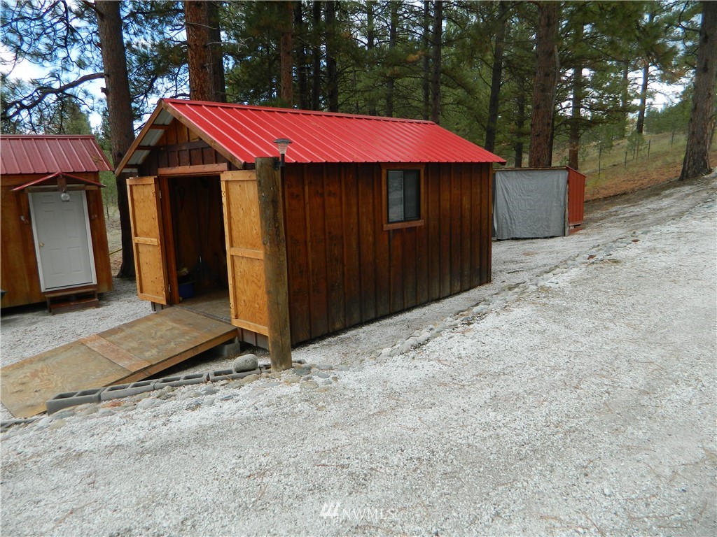 212 Cape Labelle Road Tonasket, WA 98855 - Photo 15 of 31