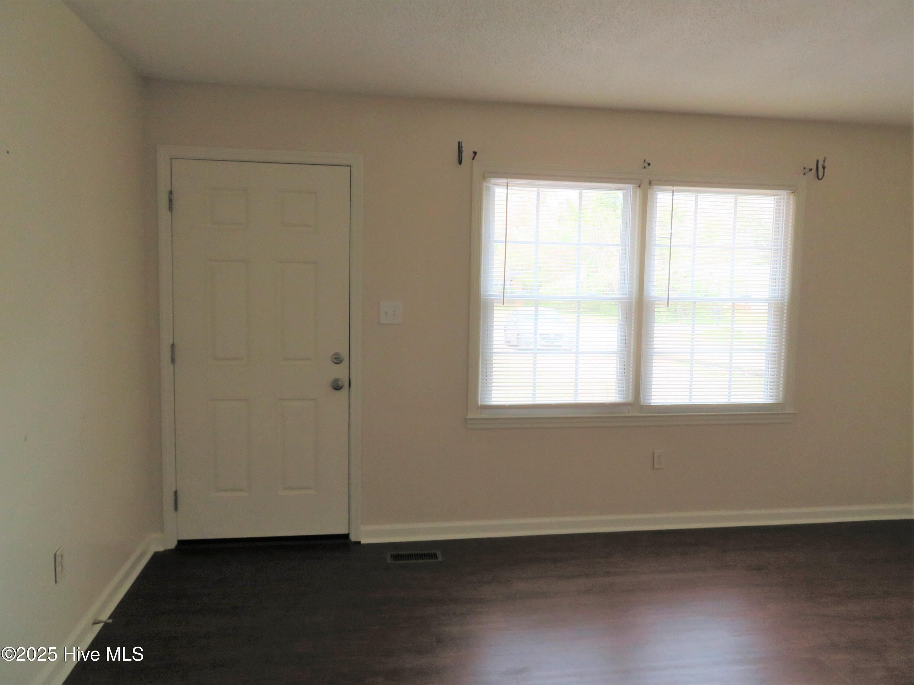 4806 Greenway Avenue Wilmington, NC 28403 - Photo 4 of 15 4806.4