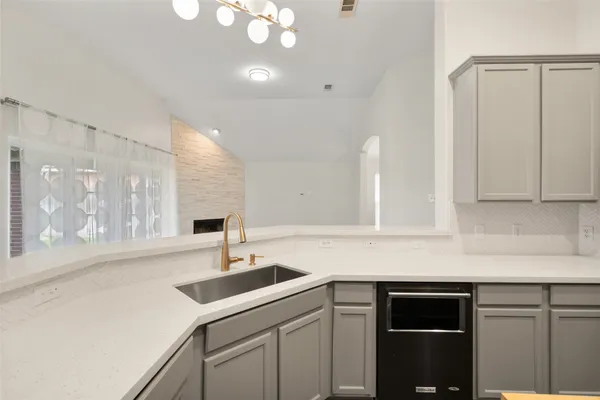 $2,700 | 1318 Ragsdale Lane, Katy, TX 77494