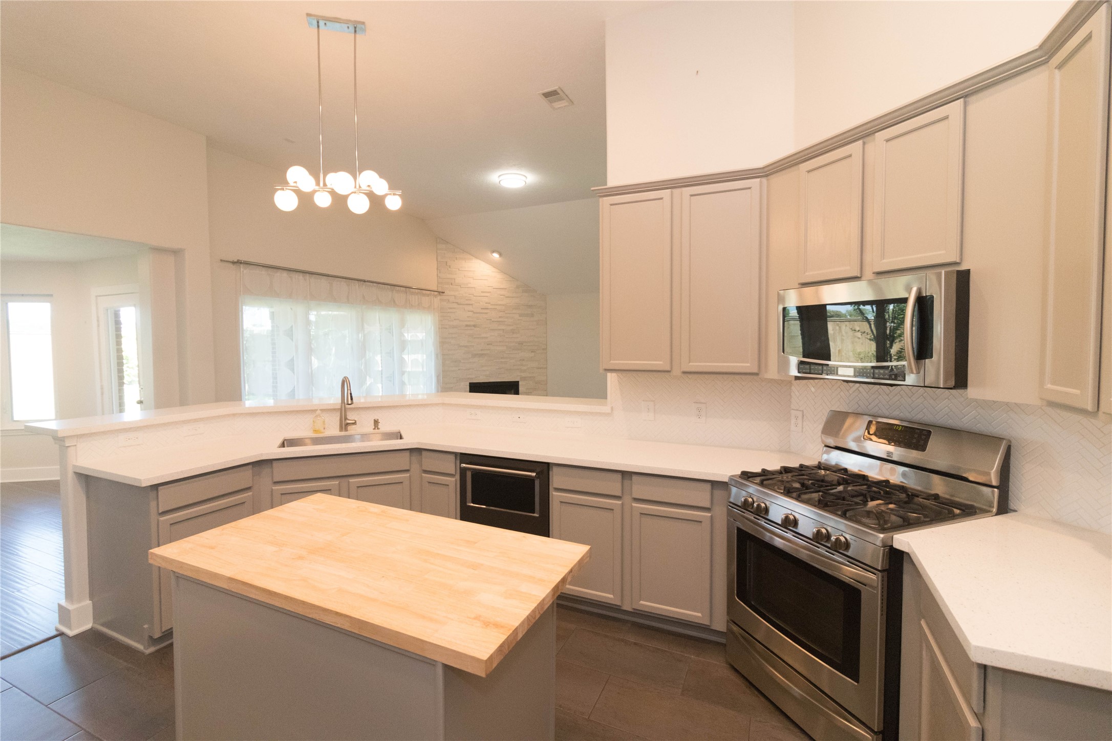 1318 Ragsdale Lane Katy, TX 77494 - Photo 6 of 42