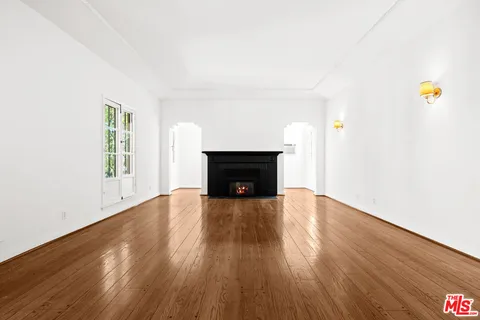 $2,495,000 | 361 North Mansfield Avenue, Los Angeles, CA 90036