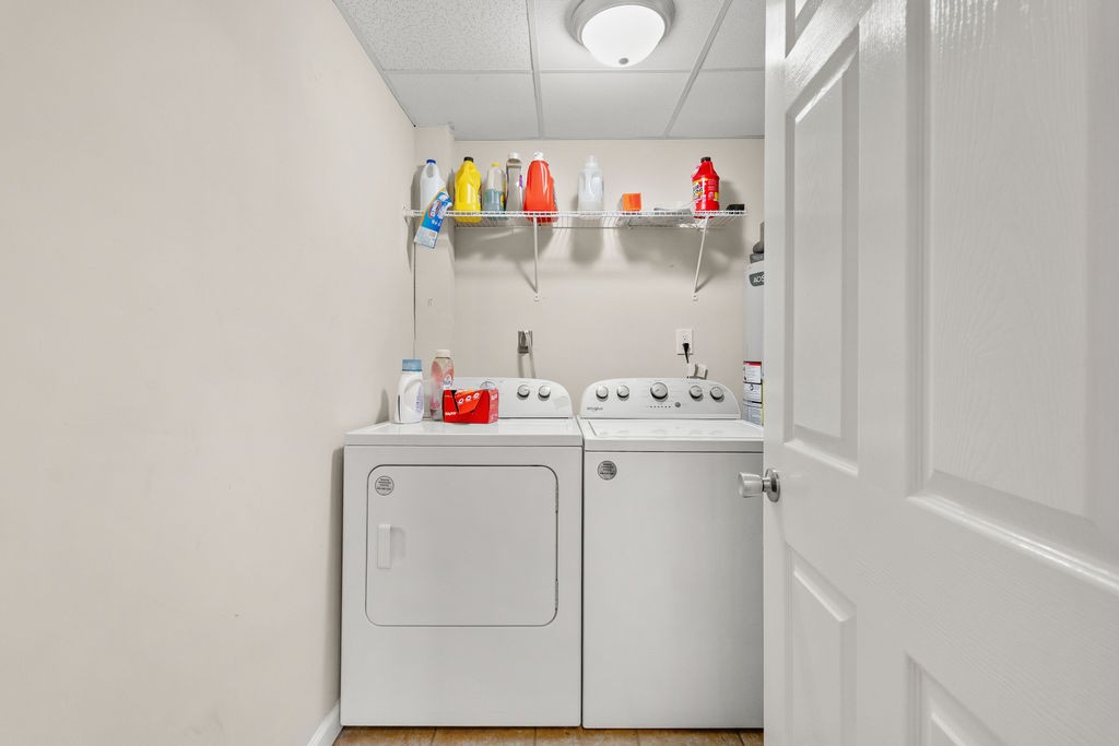 250 McDeerman Road Jacksboro, TN 37757 - Photo 15 of 25 a utility room with dryer and washer