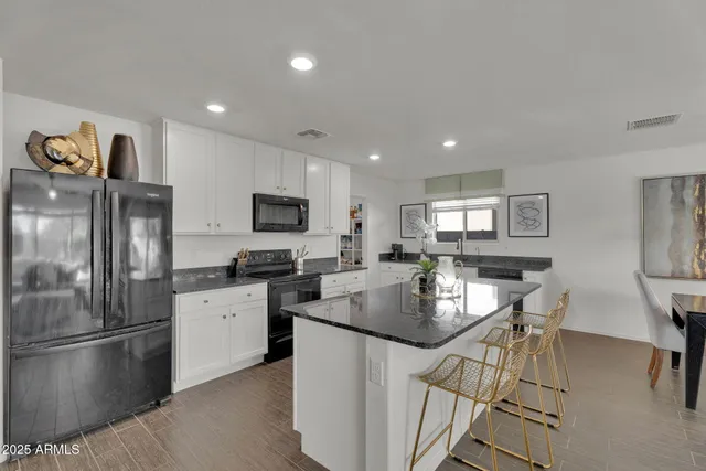 $415,000 | 18437 E El Buho Pequeno, Gold Canyon, AZ 85118