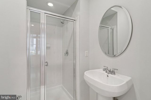 $1,199,000 | 2076 North Oakland Street, Arlington, VA 22207