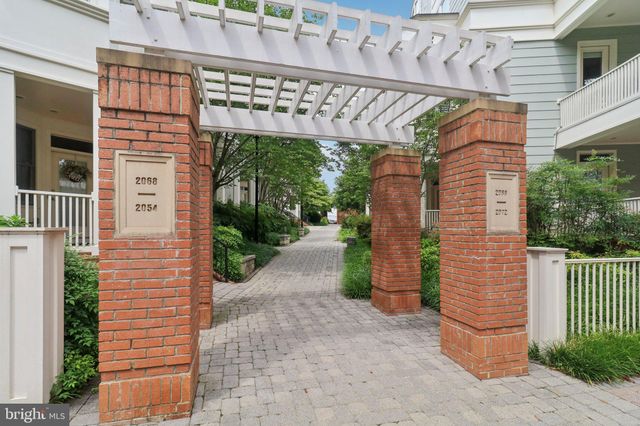 $1,199,000 | 2076 North Oakland Street, Arlington, VA 22207