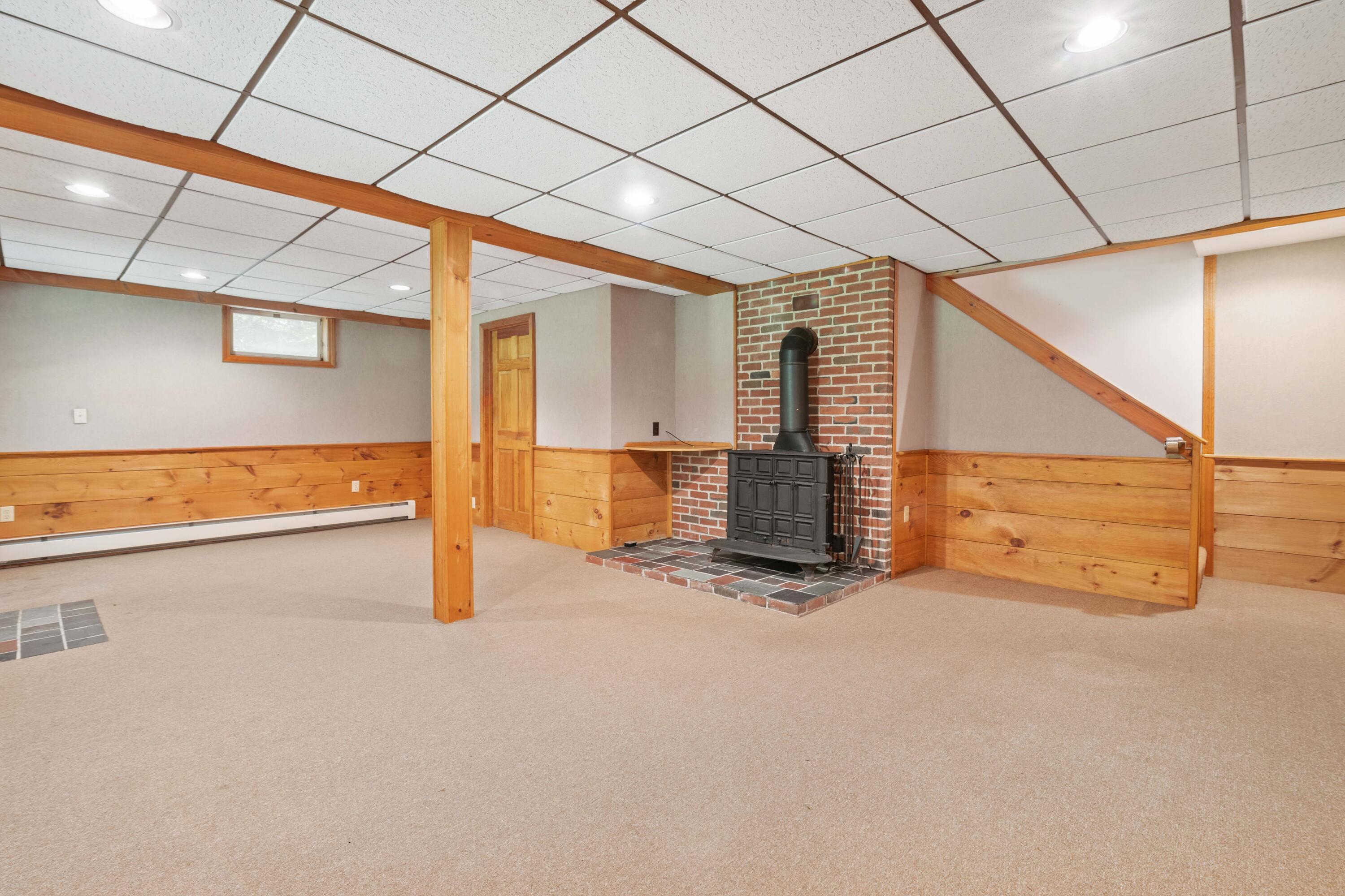856 Goodwin Road Eliot, ME 03903 - Photo 38 of 45 856 Goodwin Rd, Eliot, ME - Kevin Erikso