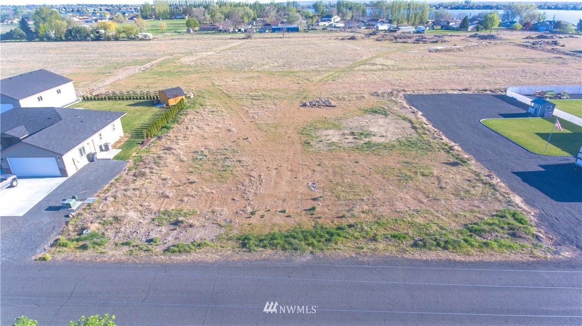 7877 Grove Road Northeast Moses Lake, WA 98837 - Photo 1 of 8 Gallery Image 1