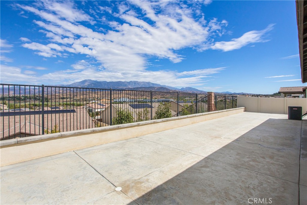 1264 Joshua Tree Road Calimesa, CA 92320 - Photo 23 of 26 Uninterrupted, sweeping mountain vistas in your backyard!