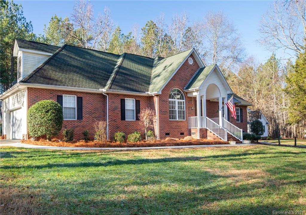 1607 Hunters Place Road York, SC 29745 - Photo 1 of 48 Gallery Image 1