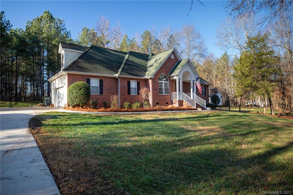 1607 Hunters Place Road York, SC 29745 - Photo 2 of 48 Gallery Image 2