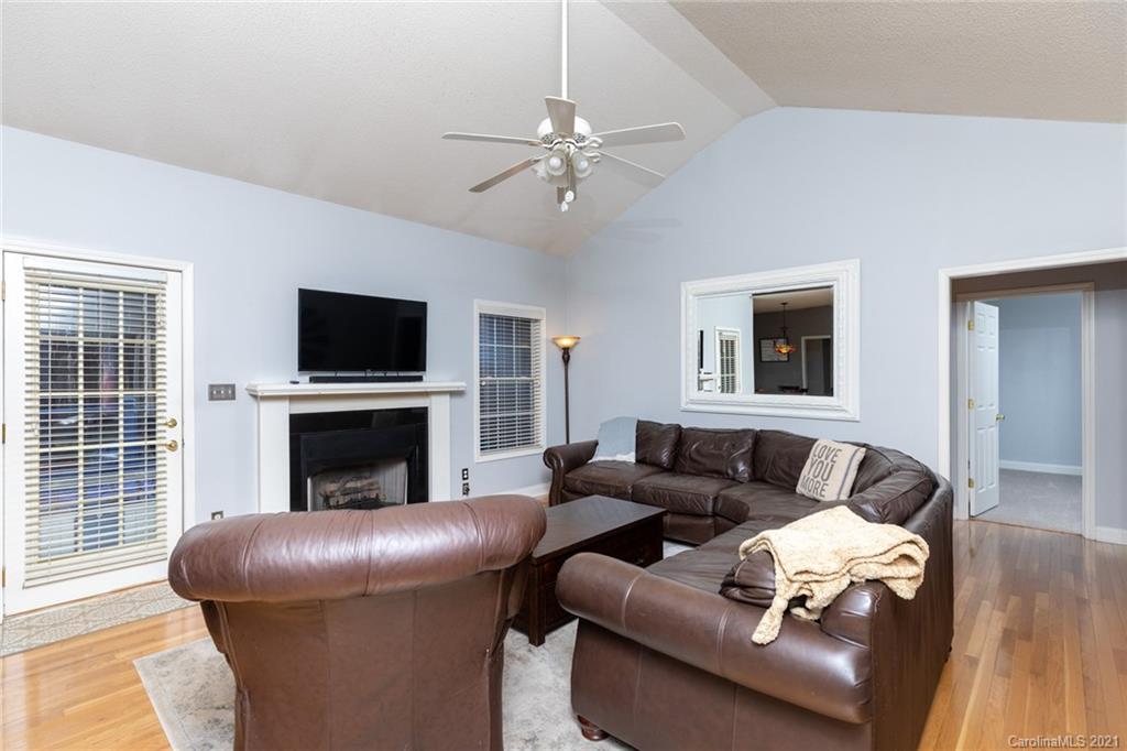 1607 Hunters Place Road York, SC 29745 - Photo 14 of 48 Gallery Image 14