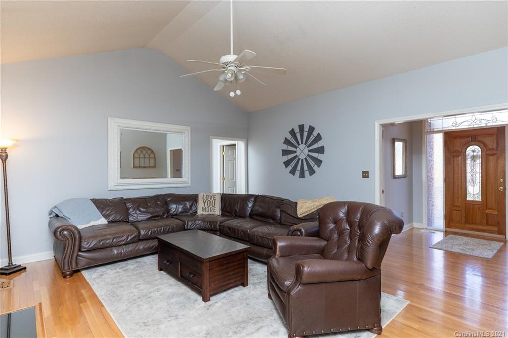 1607 Hunters Place Road York, SC 29745 - Photo 21 of 48 Gallery Image 21