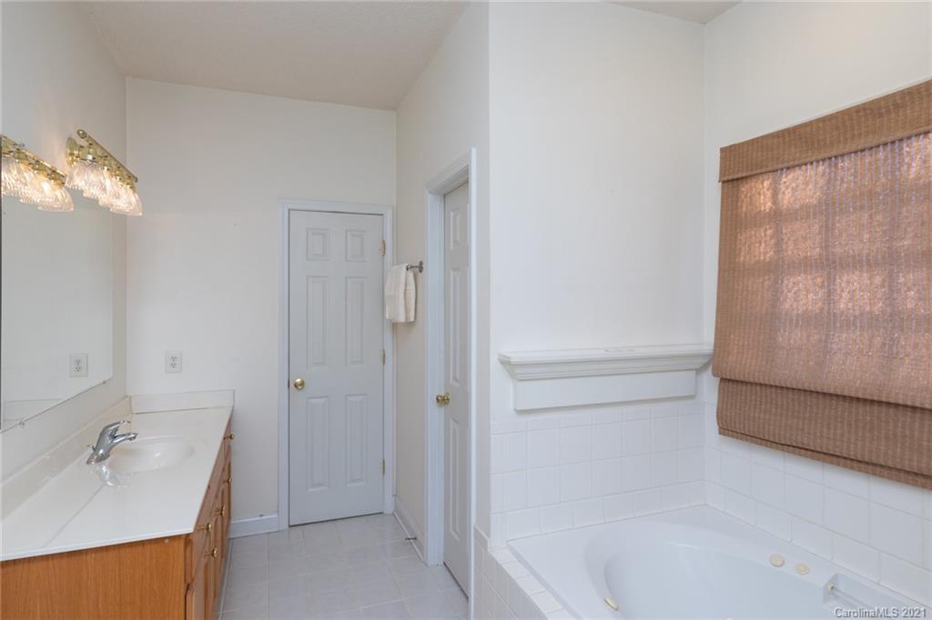 1607 Hunters Place Road York, SC 29745 - Photo 33 of 48 Gallery Image 33