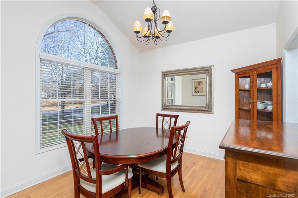 1607 Hunters Place Road York, SC 29745 - Photo 10 of 48 Gallery Image 10