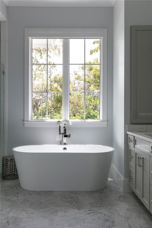 84 Oakdale Street Windermere, FL 34786 - Photo 14 of 19