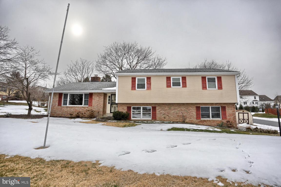 121 West Sun Hill Road Manheim, PA 17545 - Photo 1 of 42 Gallery Image 1