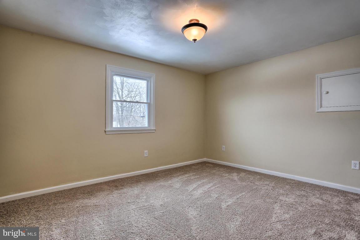 121 West Sun Hill Road Manheim, PA 17545 - Photo 18 of 42 Gallery Image 18
