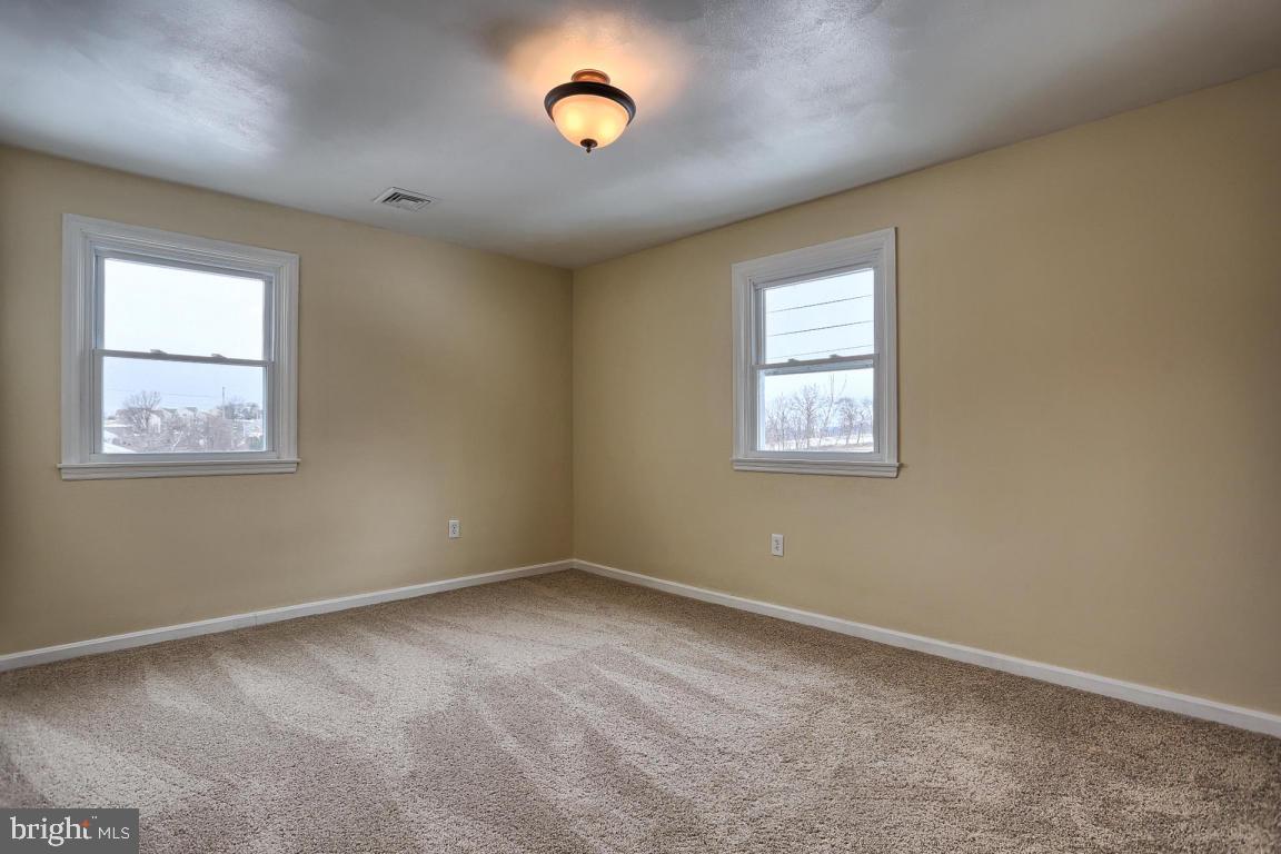 121 West Sun Hill Road Manheim, PA 17545 - Photo 21 of 42 Gallery Image 21