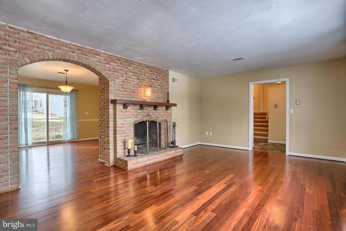 121 West Sun Hill Road Manheim, PA 17545 - Photo 5 of 42 Gallery Image 5