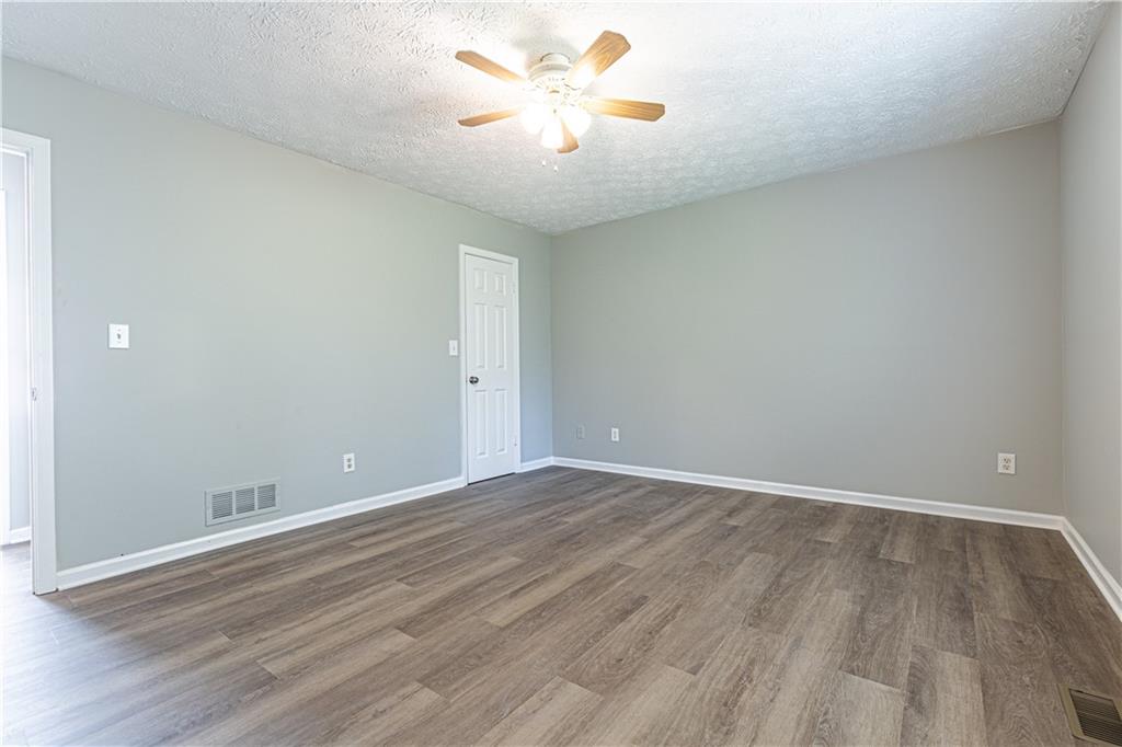 409 Arnold Road Lawrenceville, GA 30044 - Photo 18 of 40
