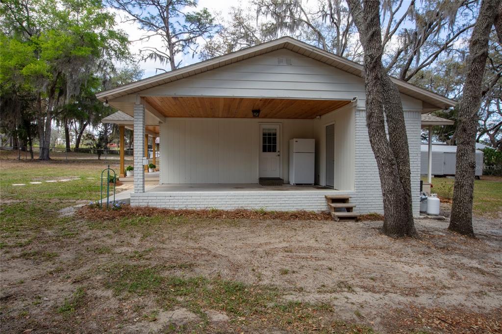 5921 County Road 352 Keystone Heights, FL 32656 - Photo 9 of 73 a front view of a house with a yard