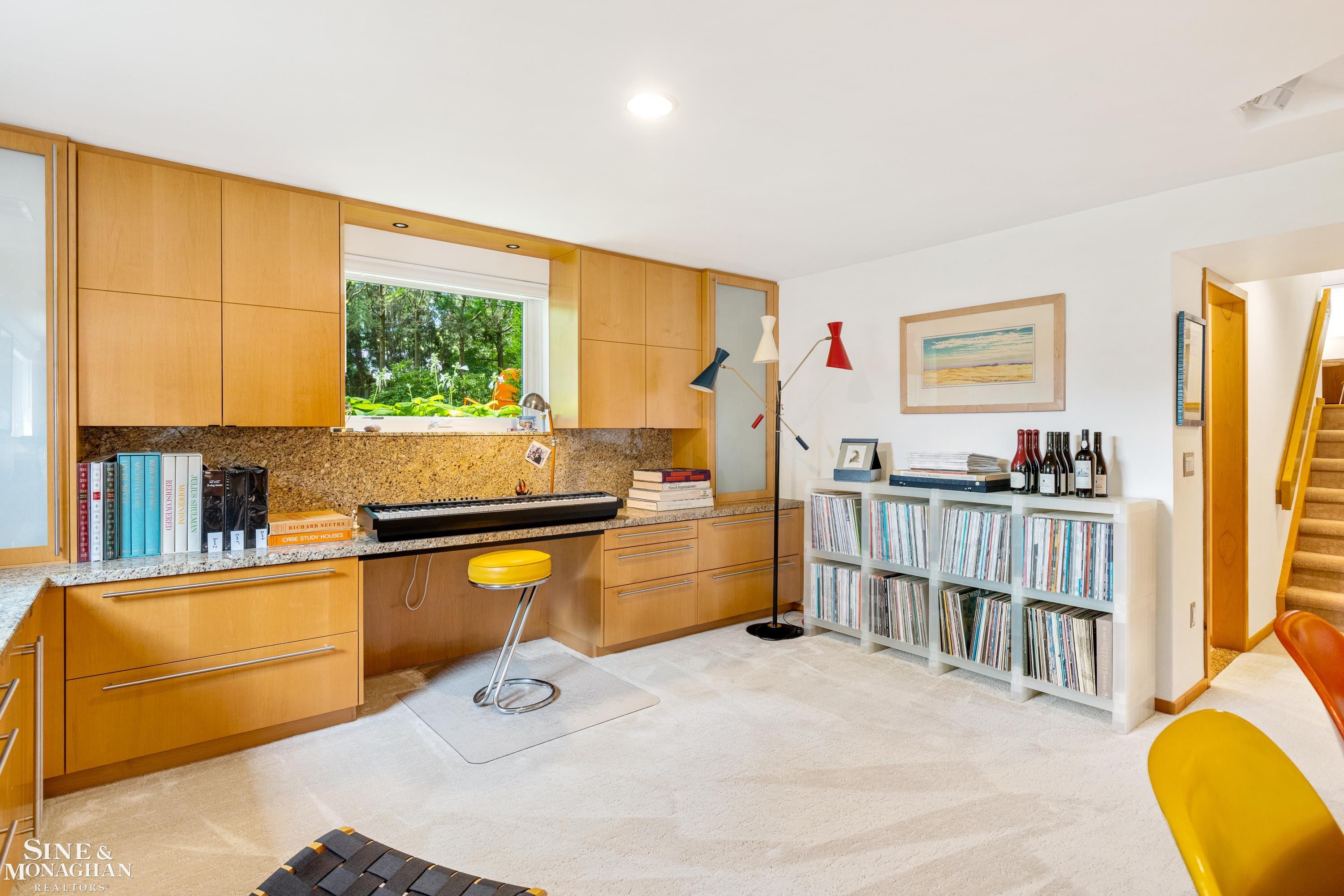 73 Hampton Road Grosse Pointe, MI 48236 - Photo 28 of 48 50120168-27.JPG